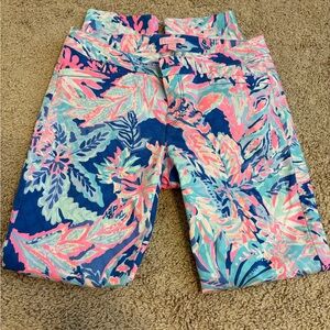 Lilly Pulitzer Vibrant Floral Cropped Pants
